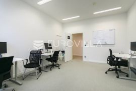 Centar, poslovni prostor za zakup 367,50 m2 u poslovnoj zgradi, Zagreb, Ticari emlak