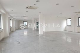 Poslovni prostor za zakup 500 m2 (Novi Zagreb - Buzin), Zagreb, Commercial property