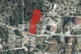 Trogir, Vinišće, atraktivno građevinsko zemljište 1209 m2, Marina, أرض