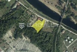 Sisak, IZVRSNA PRILIKA, građ. zemljište 5988 m2 s 96.000 € gratis doprinosa, Sisak, Terra