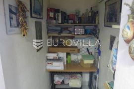 Strogi centar, stan u suterenu zgrade s izlazom na dvorište, Zagreb, Appartement