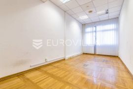 Svetice, poslovni prostor u prizemlju poslovne zgrade 145 m2, Zagreb, Immobili commerciali