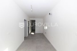 Trosoban stan u prizemlju, 50m od mora u predivnom Zadru, Zadar, Wohnung