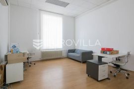 Amruševa strogi centar poslovni uredski prostor 135m2,, Zagreb, Propriedade comercial