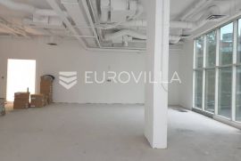 Centar, poslovni prostor za zakup 295 m2 u poslovnoj zgradi, Zagreb, Ticari emlak