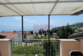 OPATIJA-IČIĆI,KUĆA SA VEĆIM STANOM ,4 APARTMANA I GARAŽOM,200 METARA OD MORA, Opatija, Σπίτι