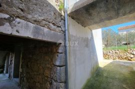 BANJ, PAŠMAN - Tradicionalna kamena kuća u nizu, Pašman, بيت