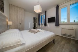 Selce tri stana sa bazenom, Crikvenica, Apartamento