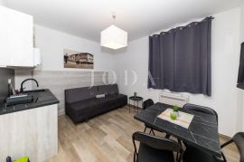 Selce tri stana sa bazenom, Crikvenica, Appartement