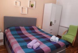 Apartmanska kuća sa pogledom na more, Fažana, Istra, Fažana, Σπίτι