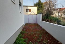 Apartmanska samostojeća kuća na 400m od ulaza u Kamenjak, Premantura, Medulin, House