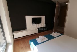 ISTRA-PULA Luksuzni stan 200 m2 prvi red do mora !, Pula, Apartamento