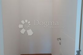 Poslovni prostor-novogradnja, Varaždin, Commercial property