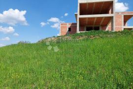 JEDINSTVENO ZEMLJIŠTE SA STAMBENOM ZGRADOM, Štrigova, Γη