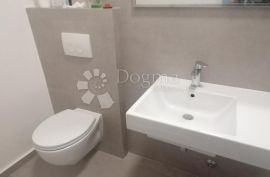 CENTAR 60 m2, Rijeka, Appartement