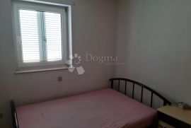 Komforan apartman u centru, Novi Vinodolski, Appartement