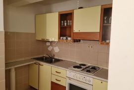 Komforan apartman u centru, Novi Vinodolski, Kвартира