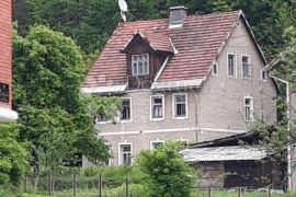 Kuća 320m2 sa velikim potencijalom (Moravice), Brod Moravice, Famiglia