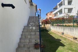 Apartmanska kuća, Novigrad, Novigrad, Famiglia