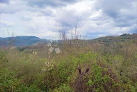 Poljeprivredna zemljišta u Sovinšćini, Buzet, Земля