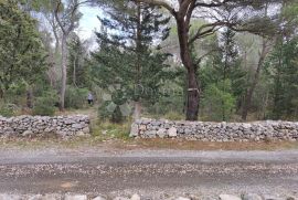 DUBRAVA POKRAJ ŠIBENIKA- GRAĐEVINSKO ZEMLJIŠTE UZ CESTU, Šibenik - Okolica, Land