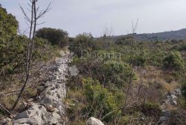 PRIMOŠTEN GRAĐEVINSKO ZEMLJIŠTE, Primošten, Tierra