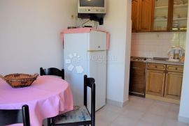 KUĆA ZA 1230 € PO m² NA SAMO 250 METARA OD MORA, Fažana, Casa