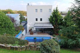 Ksaver - Naumovac, prodaja luksuzne vile 592 m², parcela 1097 m², Gornji Grad - Medveščak, Kuća