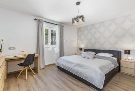 Pobri- Prekrasna kuća od 200 m2  sa bazenom, Opatija - Okolica, Haus