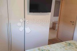 Apartman na 5 min od mora, Malinska-Dubašnica, Flat