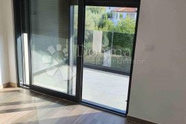 MALINSKA, dvoetažni 3S+DB apartman, Malinska-Dubašnica, Διαμέρισμα