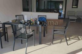 MALINSKA, dvoetažni 3S+DB apartman, Malinska-Dubašnica, Διαμέρισμα