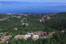 OPATIJA, POLJANE- KUĆA SA DVA DVOETAŽNA STANA DVA BAZENA I PANORAMSKI POGLED!, Opatija - Okolica, بيت