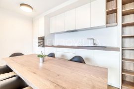 Zagreb, VMD Heinzelova, prekrasan trosoban stan NKP 77 m2, Zagreb, Flat