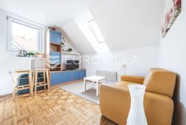 Zagreb, Remete prekrasan dvoetažni dvosobni stan 30m2, Zagreb, Apartamento