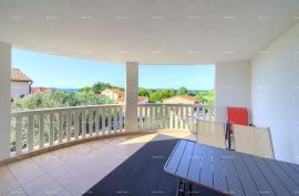 Stan Prodajemo stan sa pogledom na more u Fažani!, Fažana, Appartamento