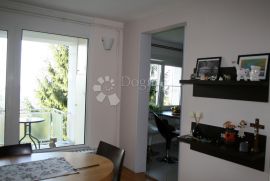 Najam stana Gračani,207,80m2, 5S, 1.kat, Podsljeme, Appartement