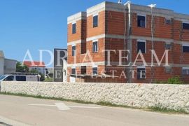 APARTMANI U NOVOGRADNJI, POGLED NA MORE - POVLJANA, PAG, Povljana, Appartment