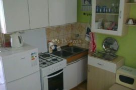 Apartman u Bilicama - prvi red do mora!, Šibenik - Okolica, Stan