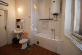 Stan u centru Rijeke, Rijeka, Apartamento