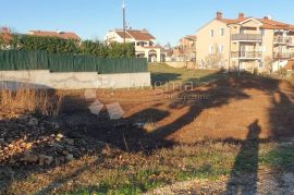 POREČ- odlična parcela sa plaćenim projektom i komunalijama, Poreč, Arazi
