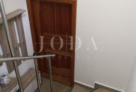 Crikvenica, dvosobni stan u centru, Crikvenica, Apartamento