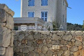 Otok Pašman, Dobropoljana, klasična kamena vila u prvom redu do mora, Pašman, House