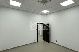 Novi Beograd - Blok 28 - 198m2 ID#19663, Novi Beograd, Commercial property