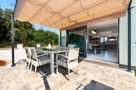 Predivna villa na 800 m od mora, Rovinj, Istra, Rovinj, Ev