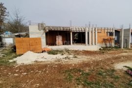 ISTRA, ROVINJ, okolica- Kuća u izgradnji!, Kanfanar, Σπίτι