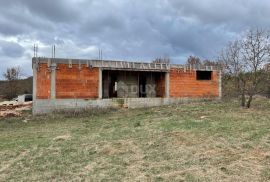 ISTRA, ROVINJ, okolica- Kuća u izgradnji!, Kanfanar, House