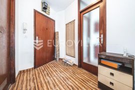 Zagreb, Vrbani, jednosoban stan NKP 44m2 top lokacija, Zagreb, Appartamento