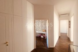 Zagreb, Centar- predivan  stan 100m2 sa parkirnim mjestom, Donji Grad, Wohnung