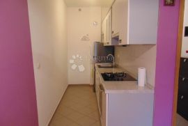 Predivan mali stan nedaleko od centra Rovinja, Rovinj, Appartement